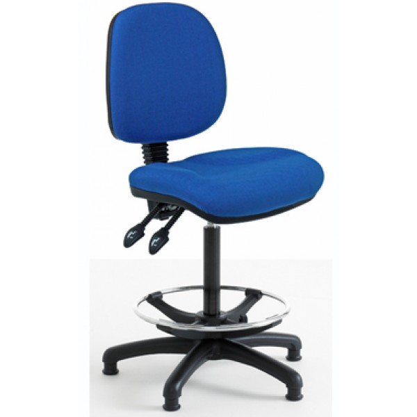 Draftsman chair with outlet wheels